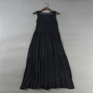 Sleeveless dress